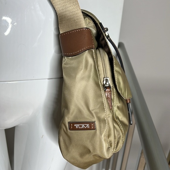 Tumi Voyager Khaki Nylon Brown Leather Trim Crossbody Bag - Picture 2 of 11